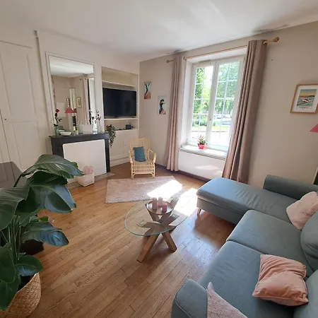 Maison De *